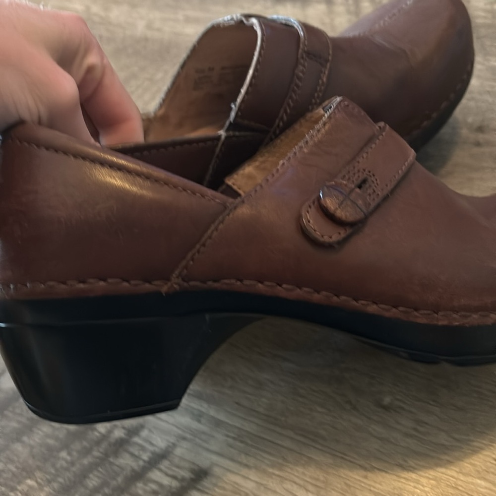 Dansko leather slip in clogs size 39 - Picture 6 of 8